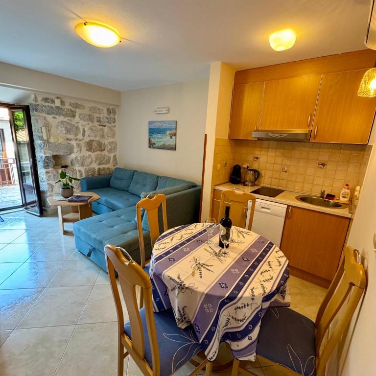 Apartments Radonicic - Apartman sa 2 Spavaće Sobe - 16