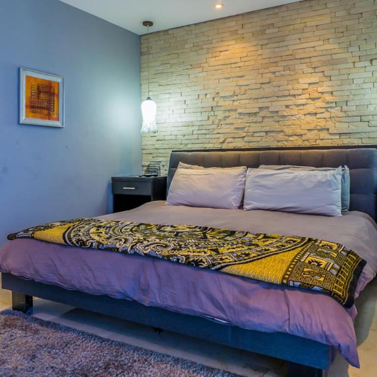 The Elements Oceanfront & Beachside Condo Hotel - Three-Bedroom Apartment with Ocean View - Penthouse - 20