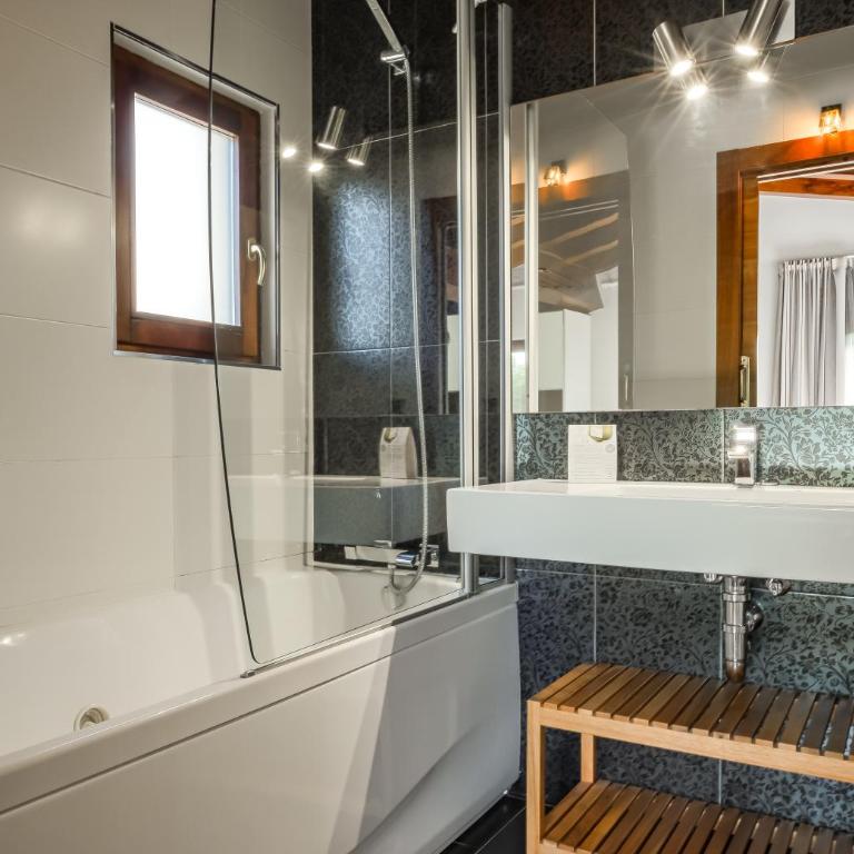 Indiana Boutique Hotel - Chambre Double Deluxe avec Balcon - 1