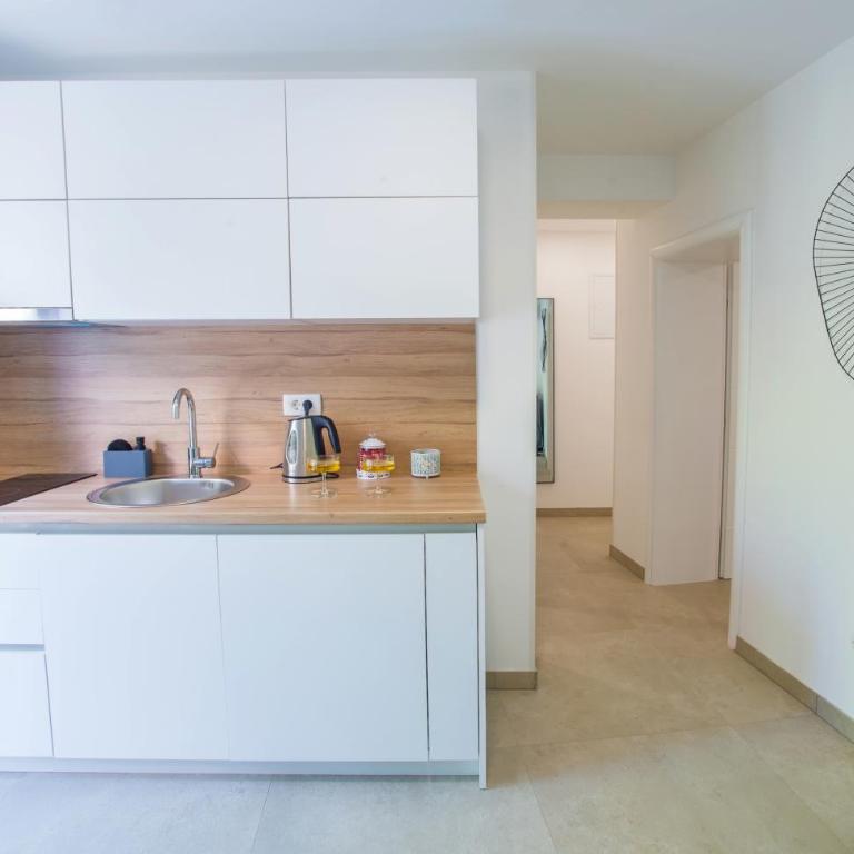Stari View-Free Parking - One-Bedroom Apartment - 5