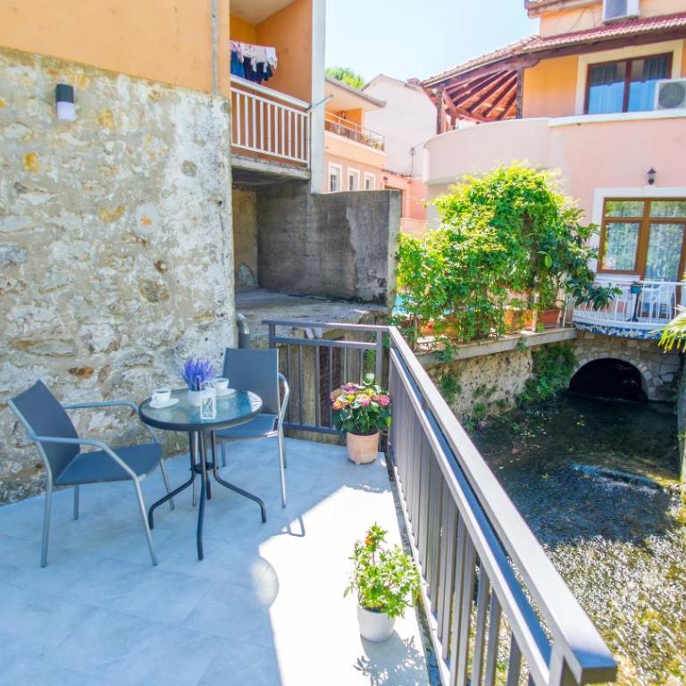 Stari View-Free Parking - One-Bedroom Apartment - 14