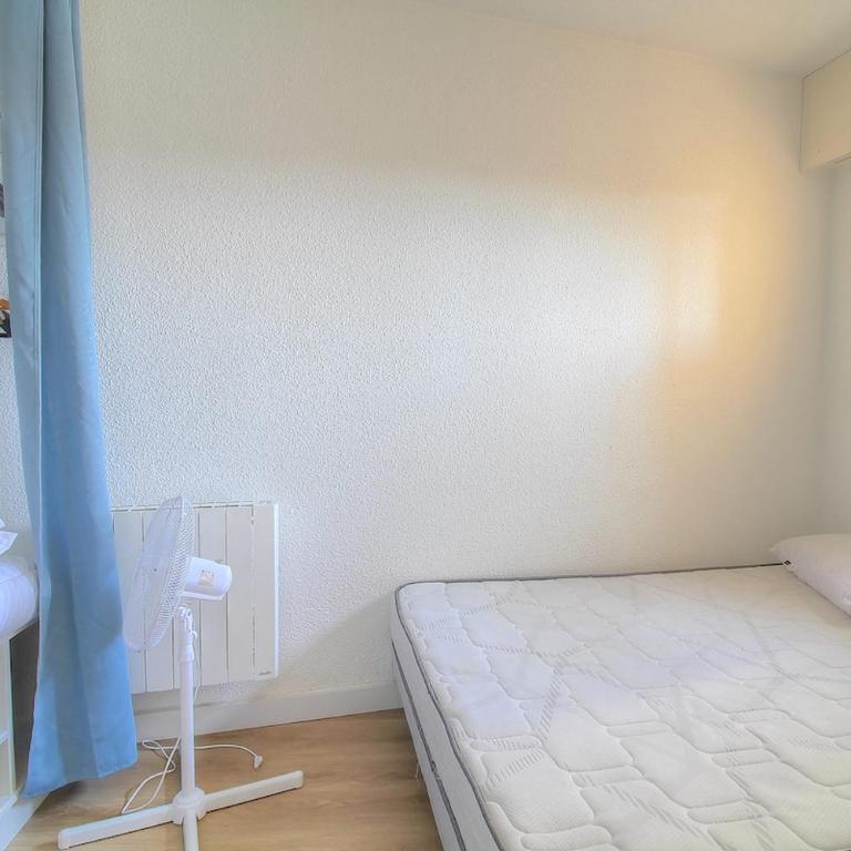 Cosy 2 pièces dans résidence avec piscine - Appartement 1 Chambre - 13