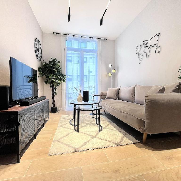 RF101- Magnifique 3 pièces centre Nice - Appartement 2 Chambres - 9