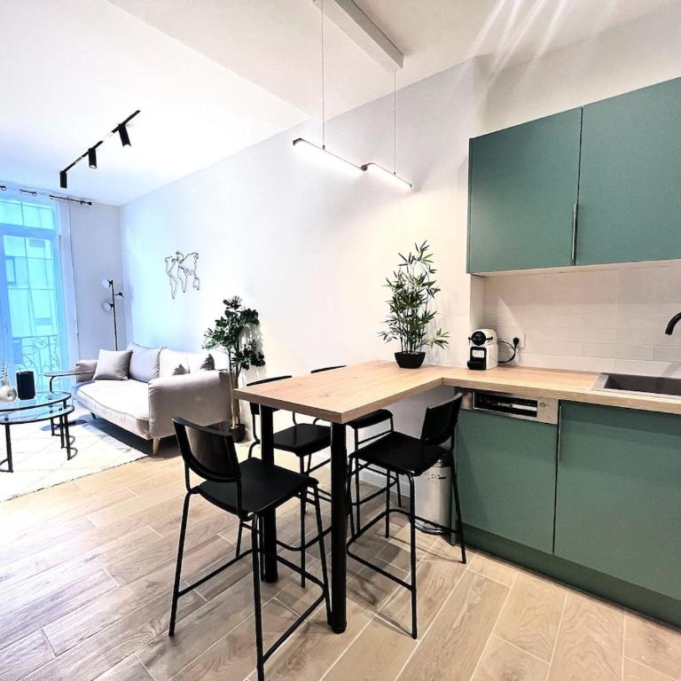 RF101- Magnifique 3 pièces centre Nice - Appartement 2 Chambres - 38