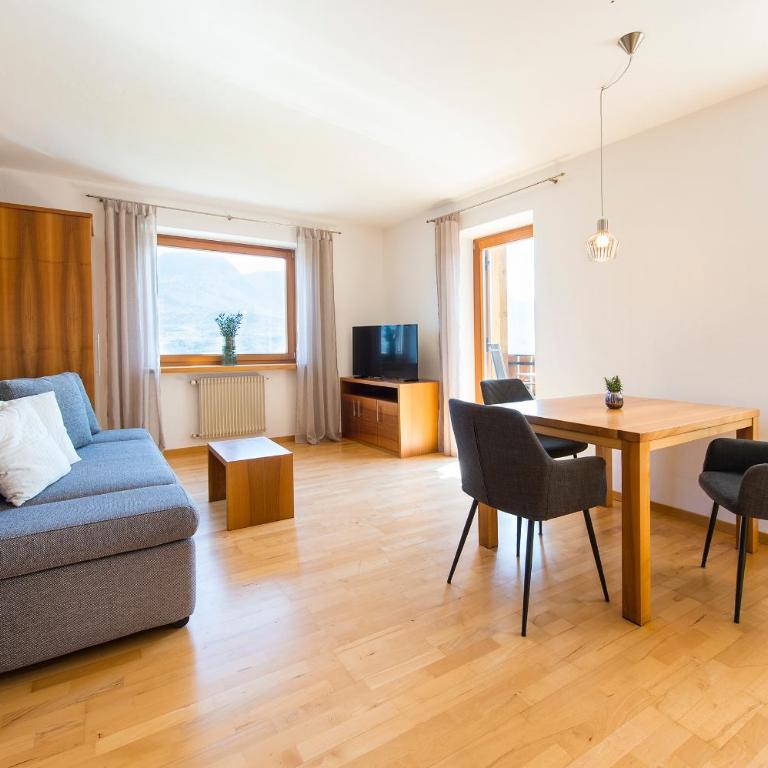 Eggbauer Panorama Apartments - Apartment mit 1 Schlafzimmer, Balkon und Bergblick - 3