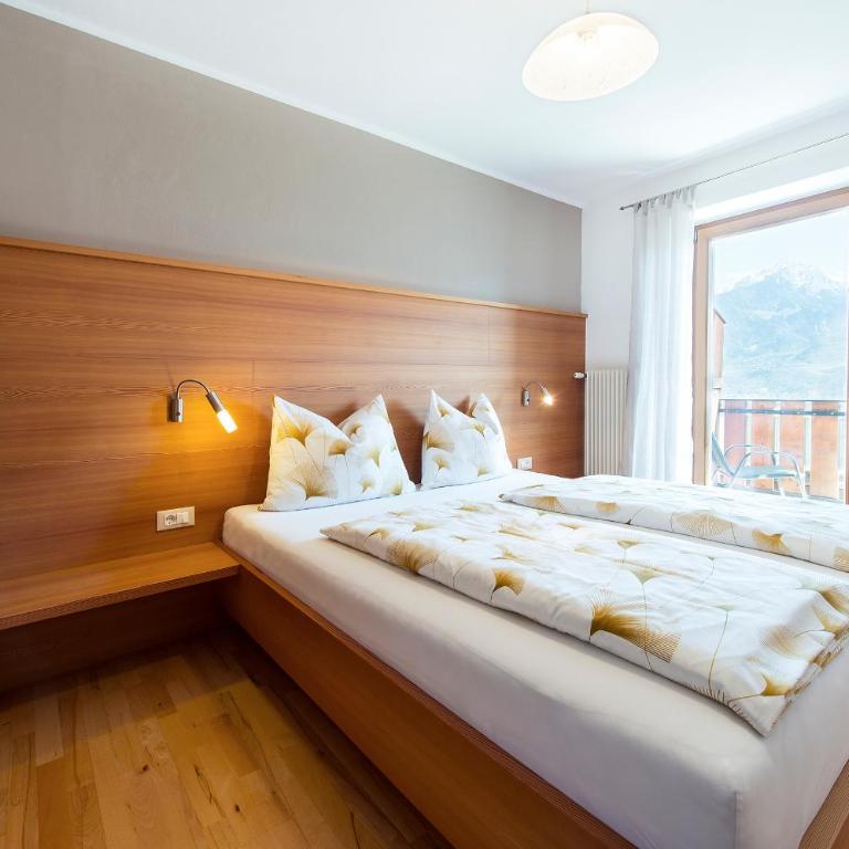 Eggbauer Panorama Apartments - Apartment mit 1 Schlafzimmer, Balkon und Bergblick - 4
