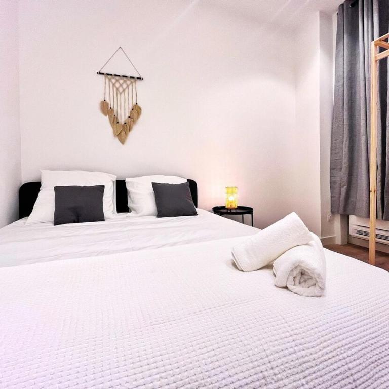 RF102 - Magnifique et spacieux 3 pièces - Appartement 2 Chambres - 19