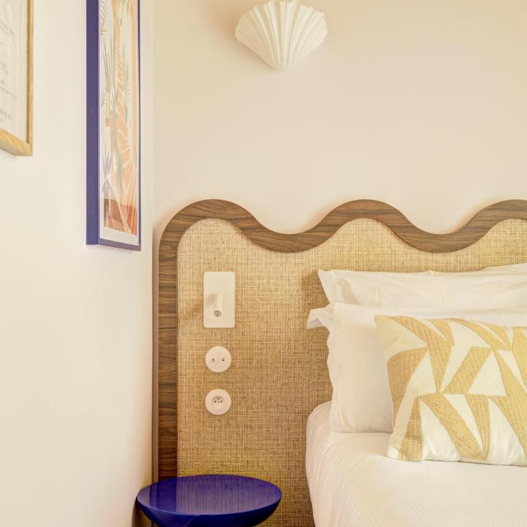 Hôtel Gabriel - Chambre Simple Lavande avec Balcon - 1