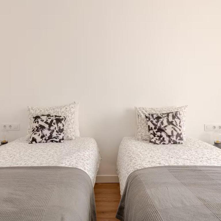 Habitación privada en el centro de Bilbao - Habitación Doble con baño compartido - 2 camas - 11