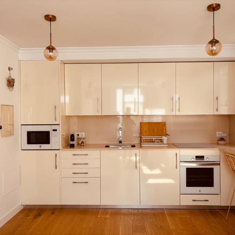 Apartment with private Terrace, Kingsize Bed, Highspeed-Wifi & AC - Apartamento de 1 dormitorio - 10