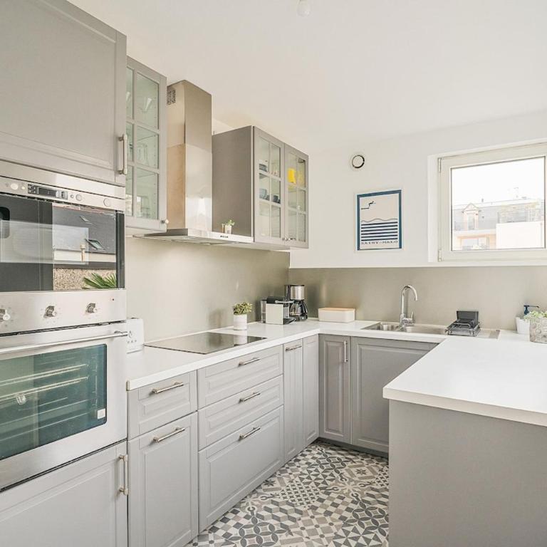 Le 16 - T3 - terrasse proche plage et centre - WIFI - Appartamento con 2 Camere da Letto e Terrazza - 9
