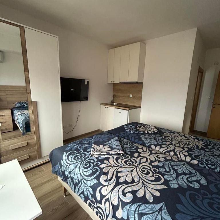 Apartmani Knezevic - Apartment - 6
