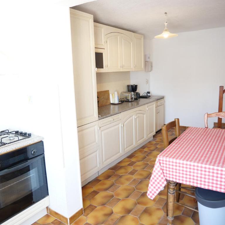 Appartements des Launes - Two-Bedroom Apartment with Terrace and Sea View - 6