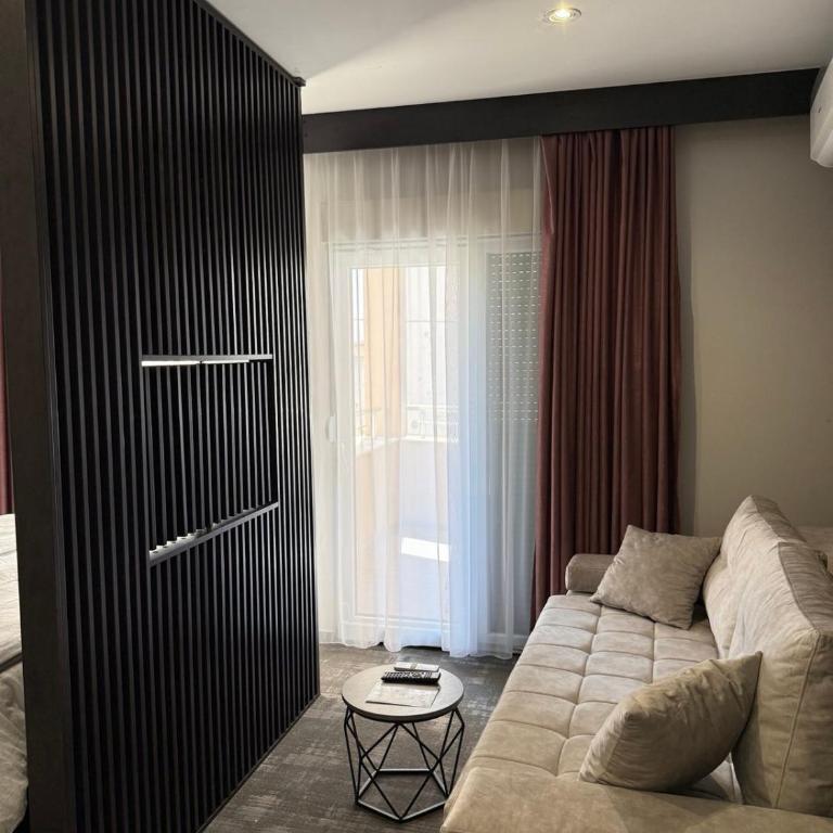 Apartments & Rooms Villa Zaad FREE PRIVATE PARKING - Deluks Porodična Soba - 16