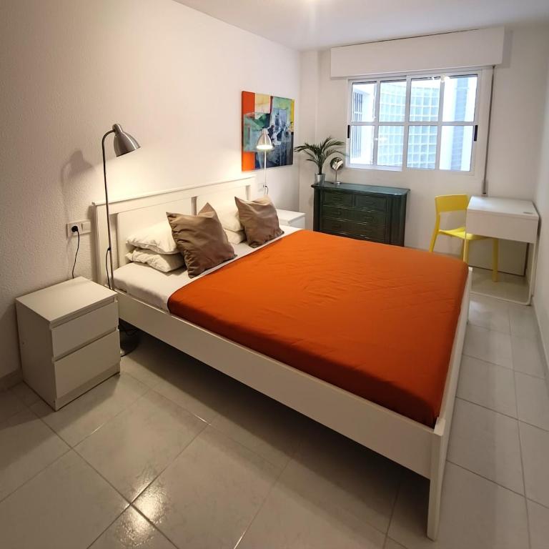 Beachfront Apartment with Sea View Balcony - Torrevieja PMT15 - One-Bedroom Apartment - 1