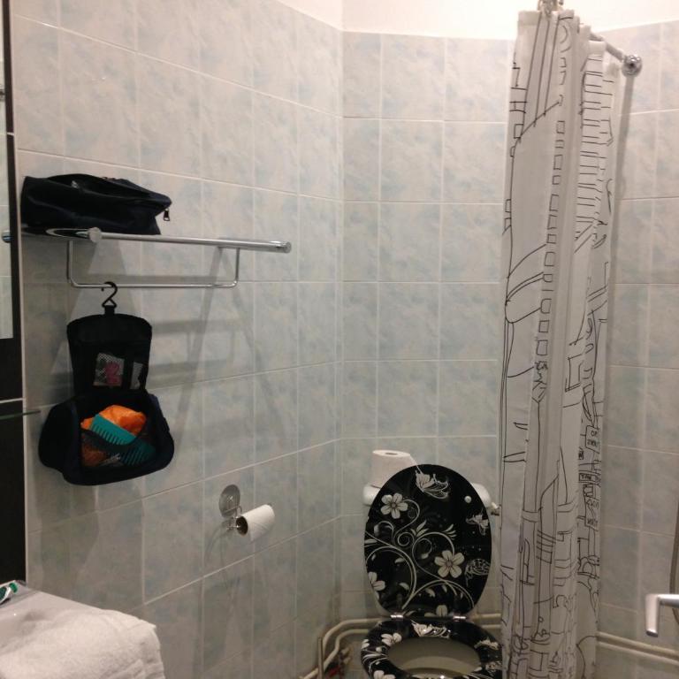 Hotel Du Parc - Chambre Triple Confort avec Douche - 7