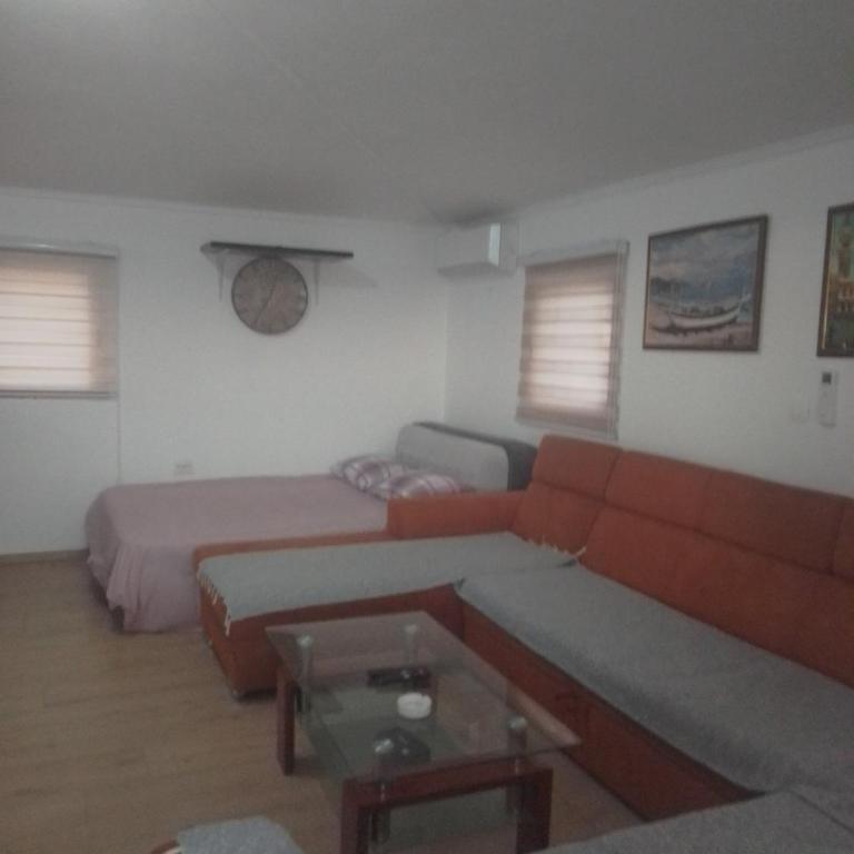 Apartmani Knezevic - Apartment - 8