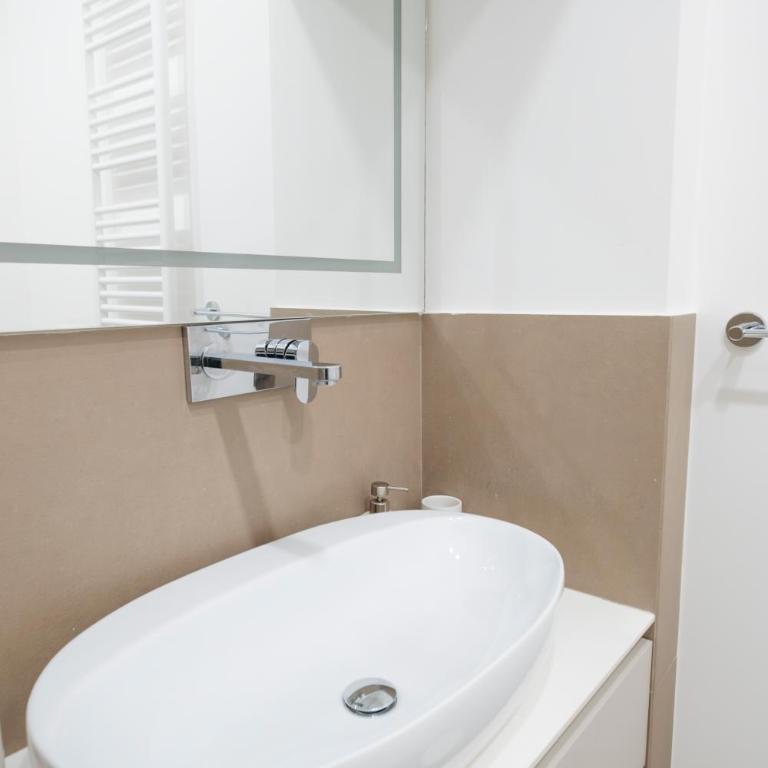 Stunning 1BR, 2BATH Apartment in the Heart of Rome 6C - Appartamento con 1 Camera da Letto - 27