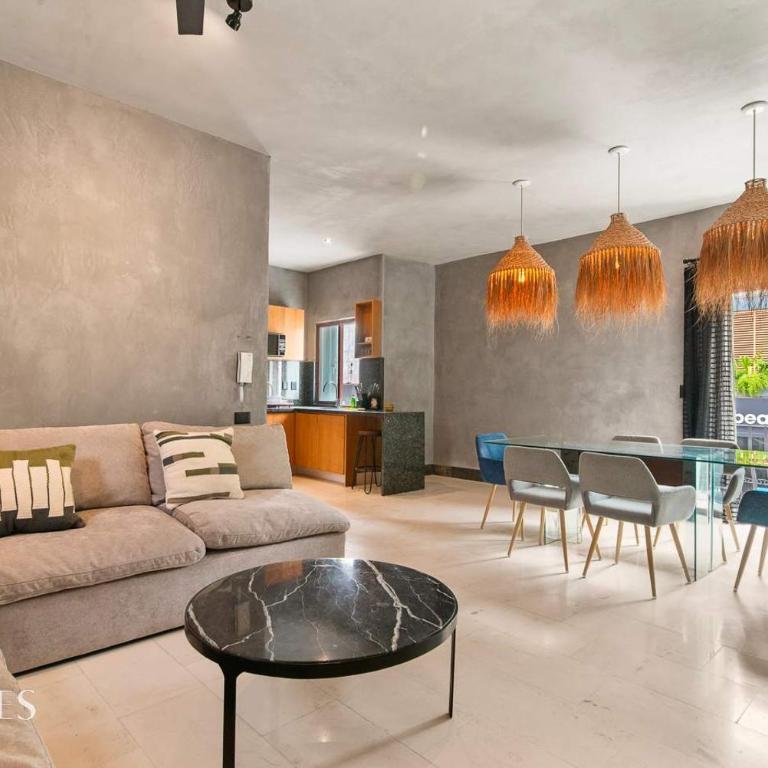 Prime 5th Ave Stay - 4BR with King Beds & City Vie - Apartment - 29