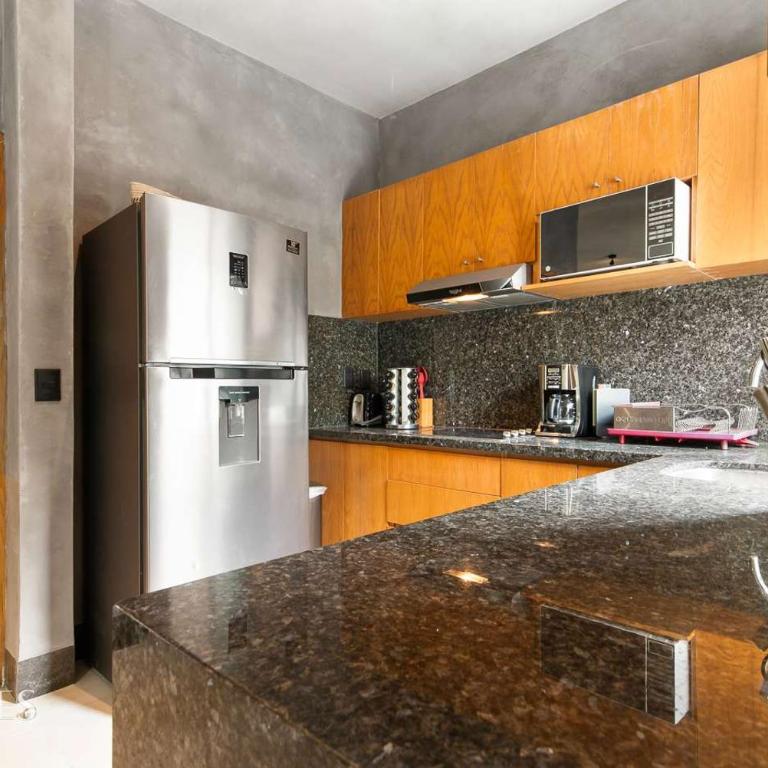 Best Spot on 5th Ave - 2BR with King Beds & Style - Apartment - 8