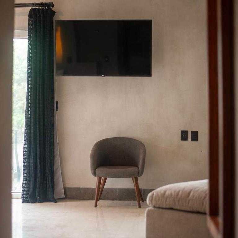 2-Bedroom Condo | Modern & Near Beach - Apartment - 23