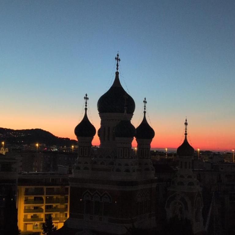 3P 72m2 Climatisé Vue exceptionnelle Cathédrale St Nicolas et Mer - Appartement 2 Chambres Deluxe avec Balcon - 6