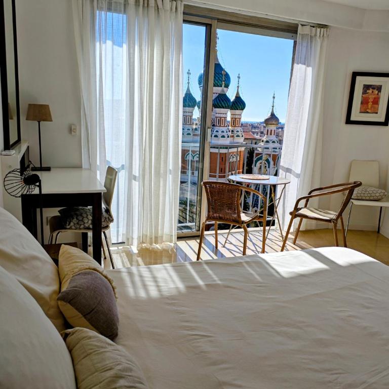3P 72m2 Climatisé Vue exceptionnelle Cathédrale St Nicolas et Mer - Appartement 2 Chambres Deluxe avec Balcon - 5