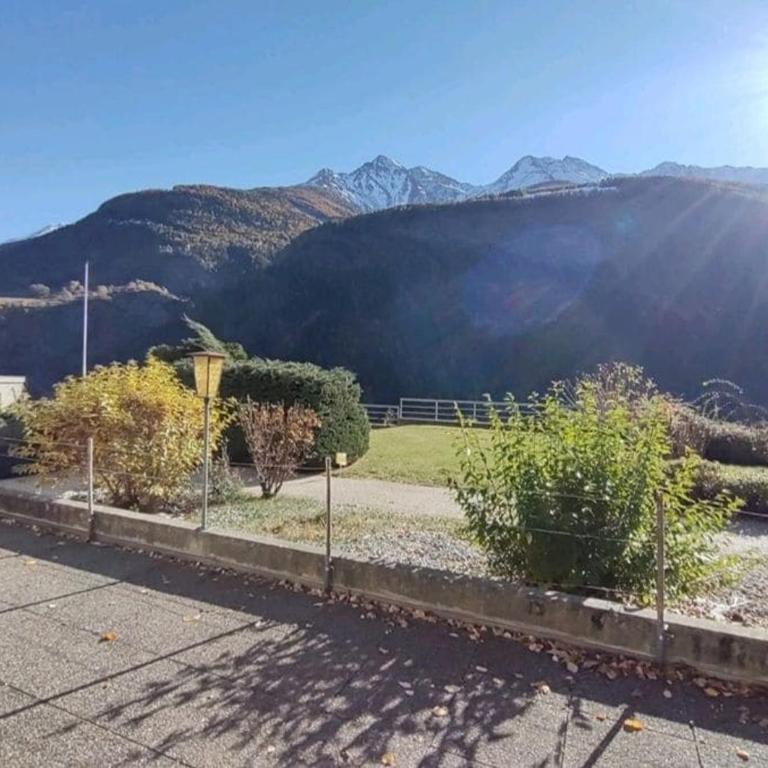 Grosszügige, charmante Wohnung in den Bergen - Apartment mit 3 Schlafzimmern und Bergblick - 1