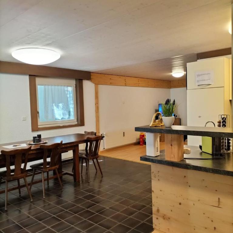 Grosszügige, charmante Wohnung in den Bergen - Apartment mit 3 Schlafzimmern und Bergblick - 17