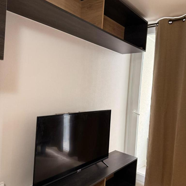 Dpto 1D1B Central con Parking Piso 9 - Apartamento de 1 dormitorio - 11