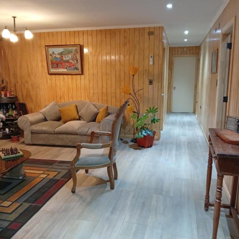 Cabaña Lago Chapo - Two-Bedroom House - 1