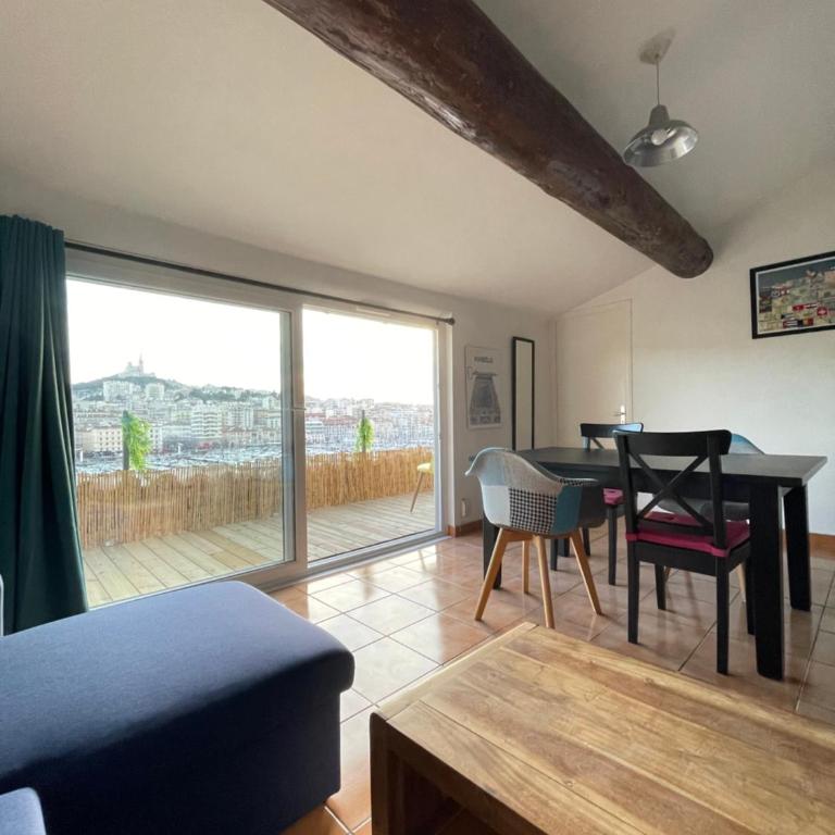 Appartement vue imprenable Vieux-Port et Notre Dame - Appartement - Vue sur Mer - 14