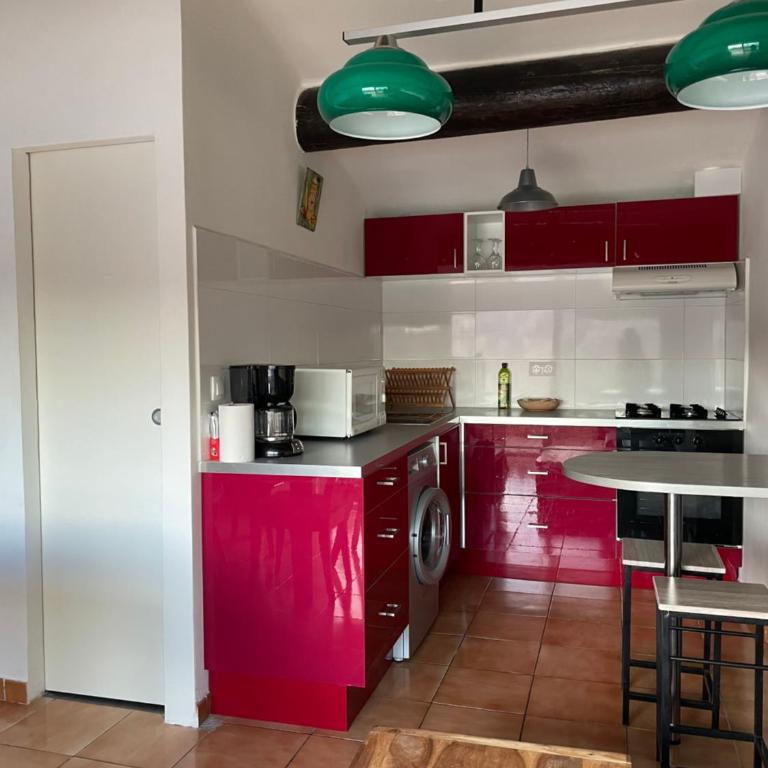 Appartement vue imprenable Vieux-Port et Notre Dame - Appartement - Vue sur Mer - 12