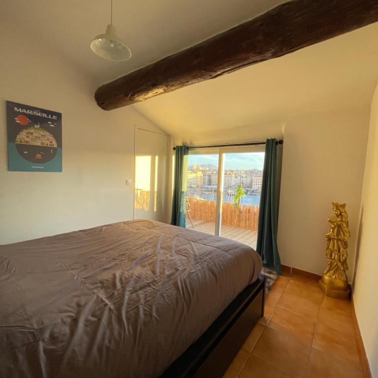 Appartement vue imprenable Vieux-Port et Notre Dame - Appartement - Vue sur Mer - 6