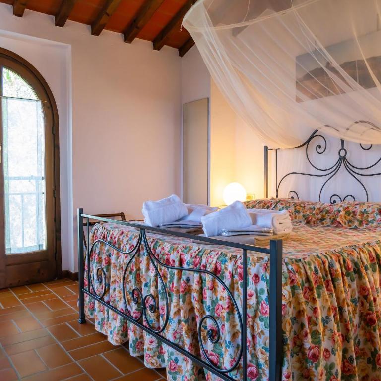 Villa with terrace and pool - Casa Vacanze - 36