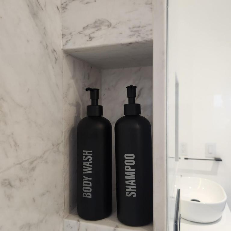 iconroma - One-Bedroom Apartment - 37