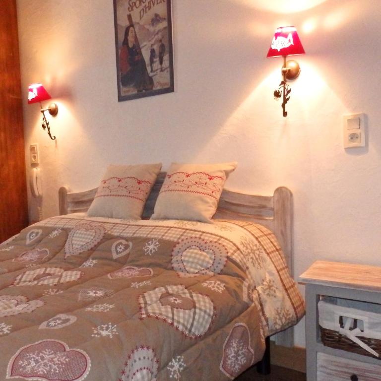 Hôtel Viallet - Chambre Double - Vue sur Montagne - 2
