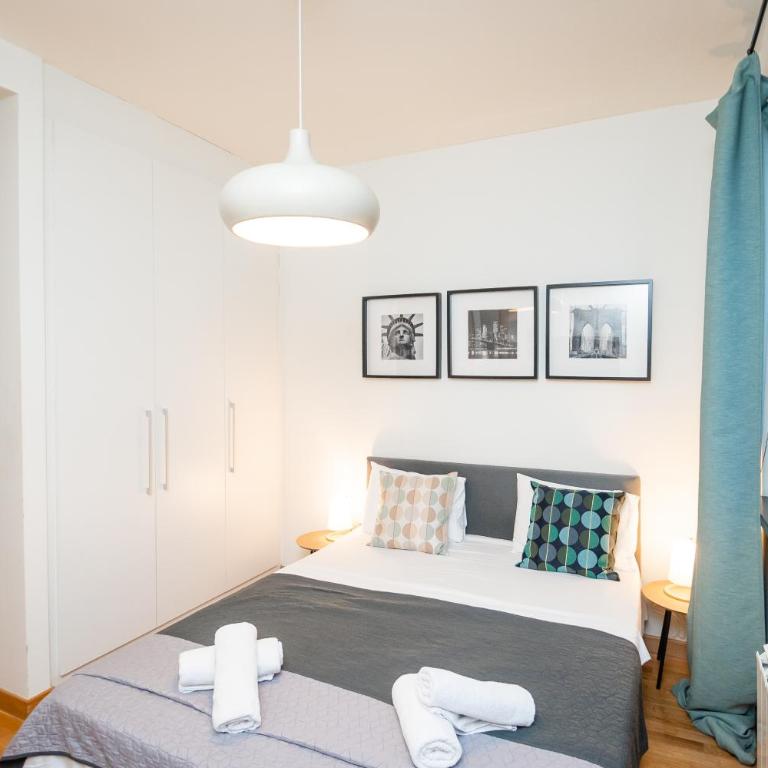 New York Belgrade Waterfront - One-Bedroom Apartment with Balcony and Water View - 9