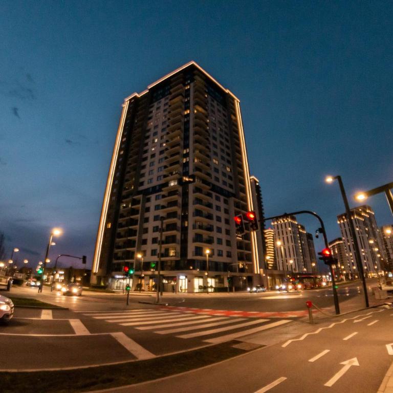 New York Belgrade Waterfront - One-Bedroom Apartment with Balcony and Water View - 12