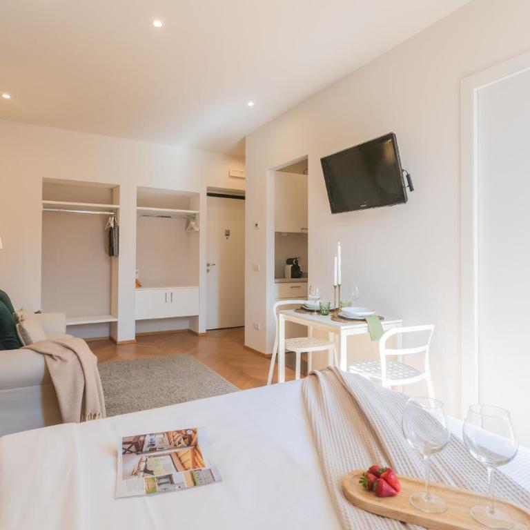 MT Studio by Rent All Como - Appartamento - 9