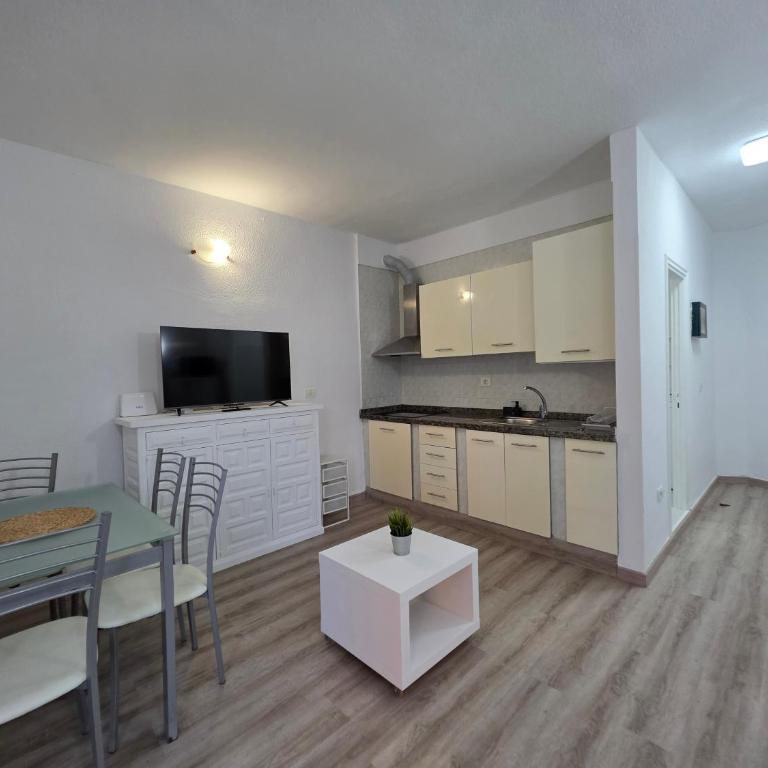 Los Cristianos - Edificio Rosamar - Apartamento de 1 dormitorio - 4