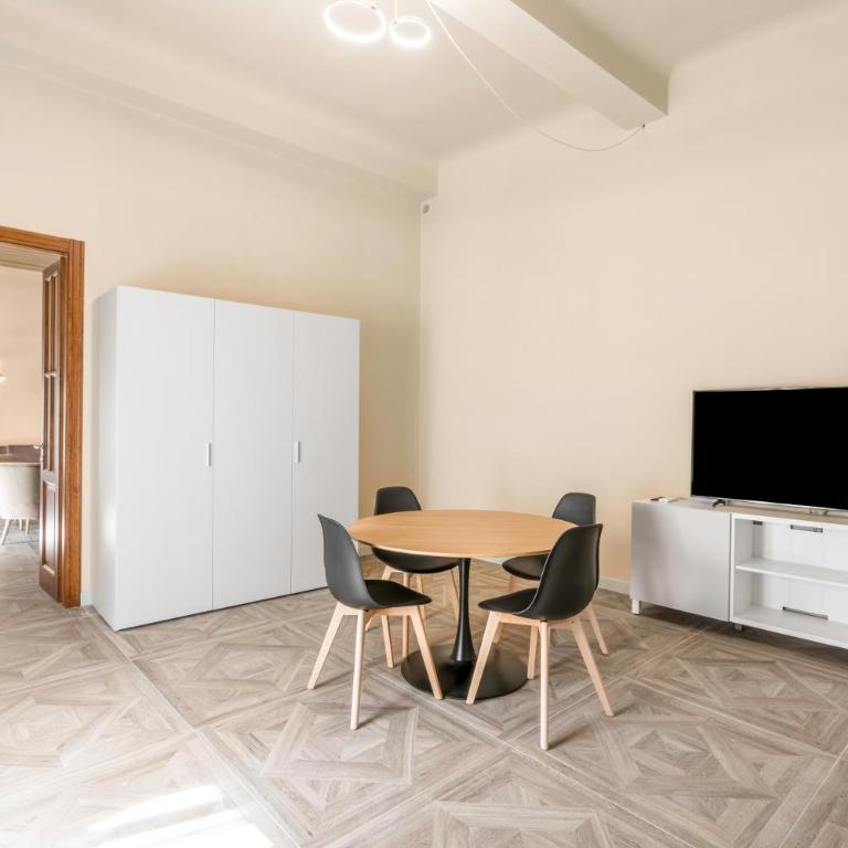 Hotel Adamas - One-Bedroom Deluxe Apartment - 4