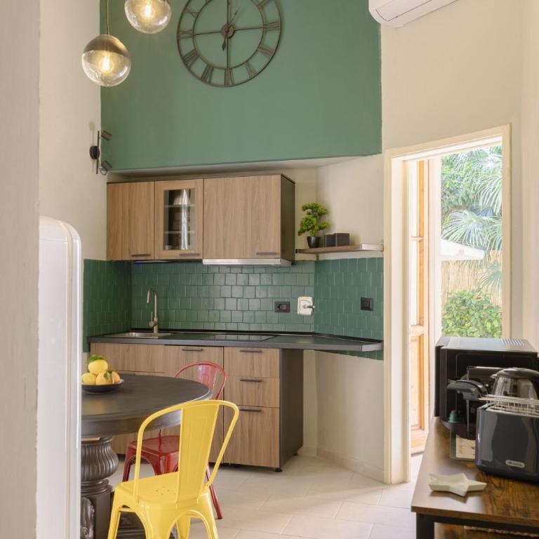 Sant'Ambrogio Oasis Apartment - One-Bedroom Apartment - 9
