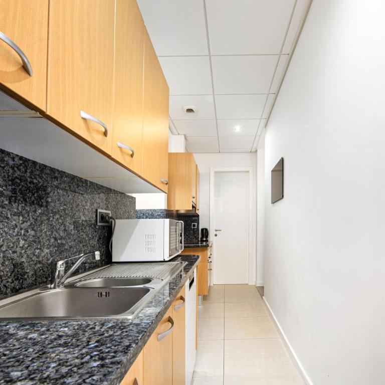 CARRIÈRES - Spacieux et Agréable 3 pièces - Monaco - Appartement 2 Chambres - 6