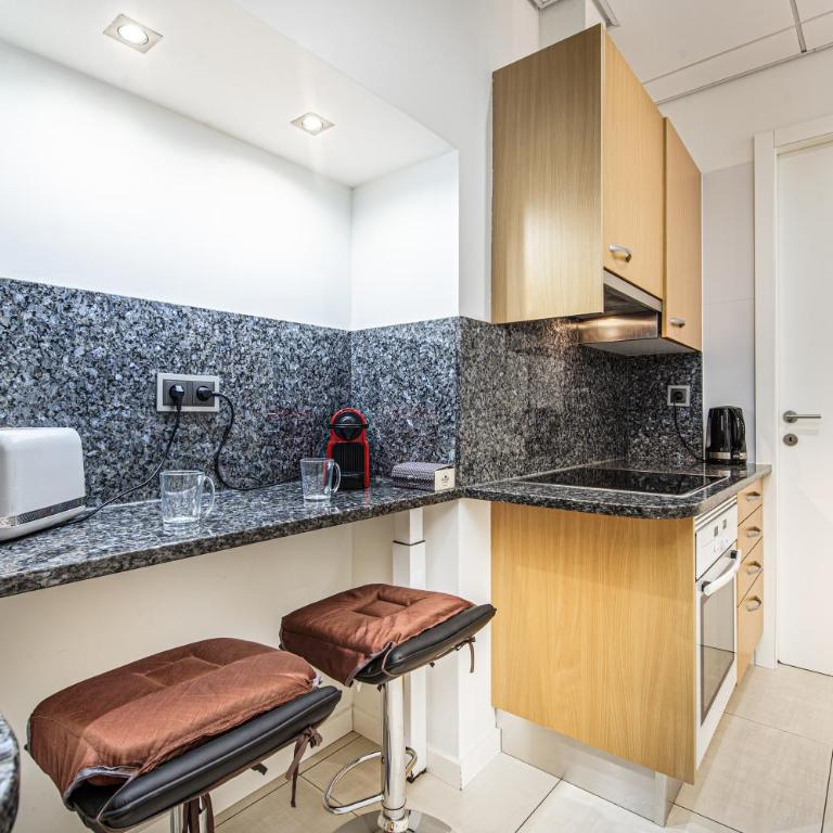 CARRIÈRES - Spacieux et Agréable 3 pièces - Monaco - Appartement 2 Chambres - 9
