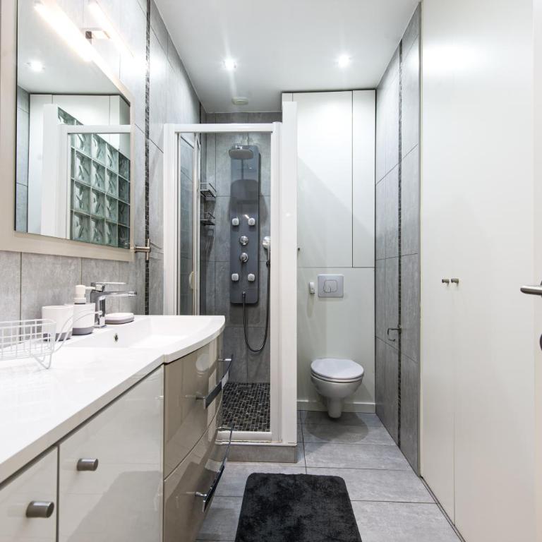 CARRIÈRES - Spacieux et Agréable 3 pièces - Monaco - Appartement 2 Chambres - 13