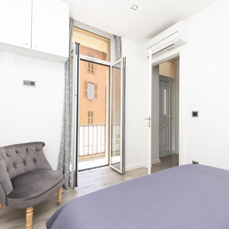CARRIÈRES - Spacieux et Agréable 3 pièces - Monaco - Appartement 2 Chambres - 15