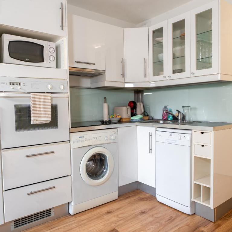 Studio Carqueiranne Piscine, Plage, Balcon - Appartement 1 Chambre - 13