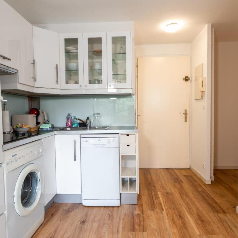 Studio Carqueiranne Piscine, Plage, Balcon - Appartement 1 Chambre - 11