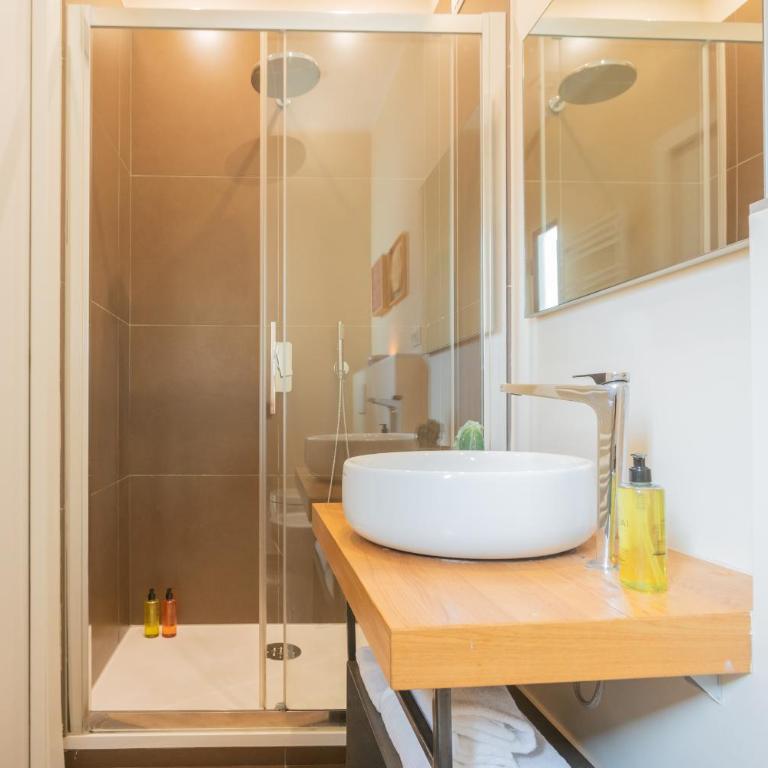 MT Studio by Rent All Como - Appartamento - 5